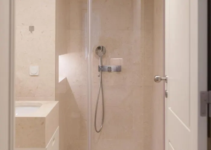 Flh Downtown Stylish شقة